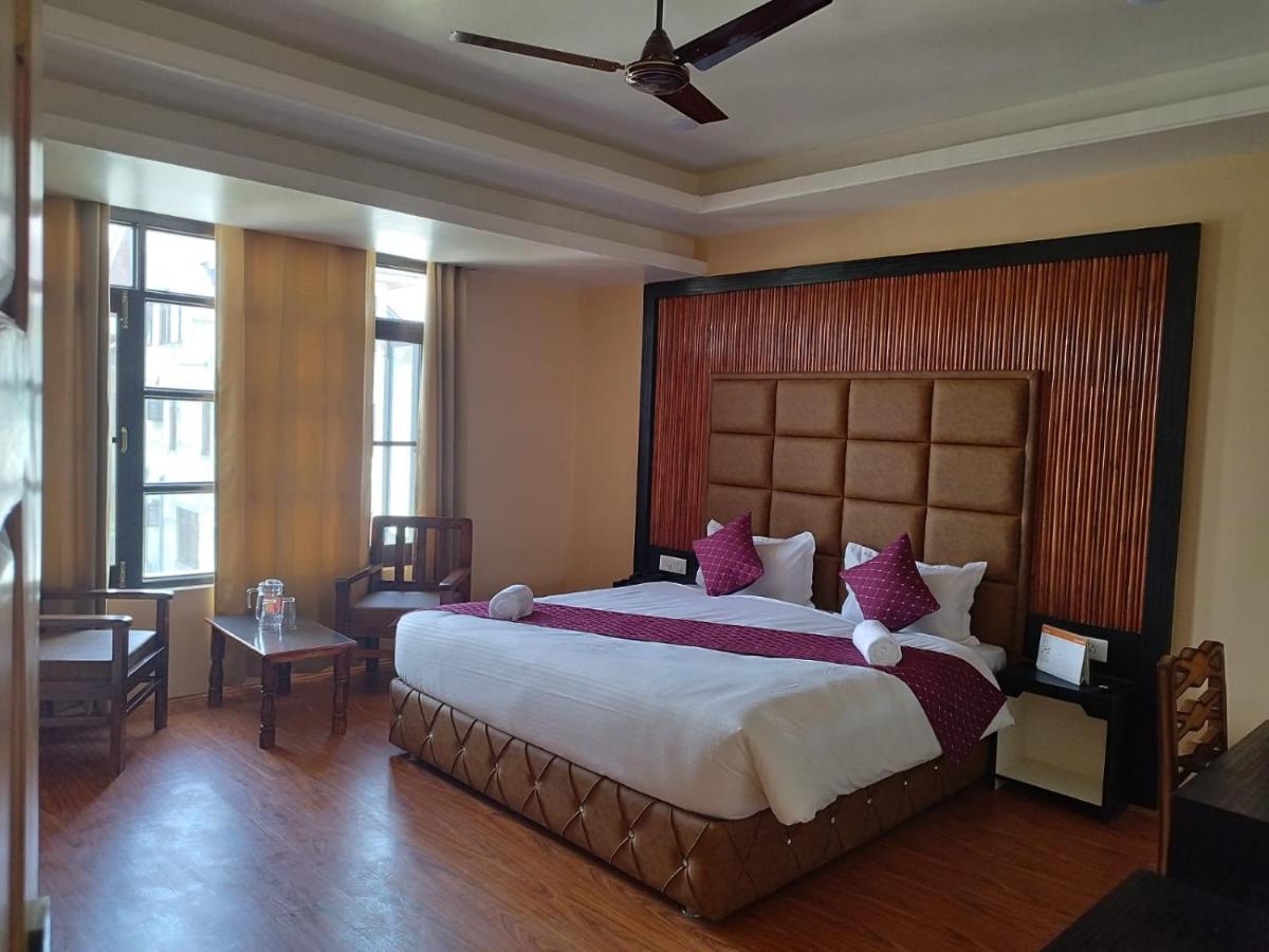 Fair Mount, Airport Road, Humhama Srinagar Hotel Eksteriør billede