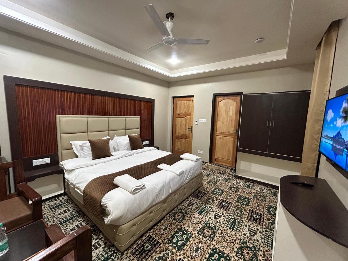 Fair Mount, Airport Road, Humhama Srinagar Hotel Værelse billede