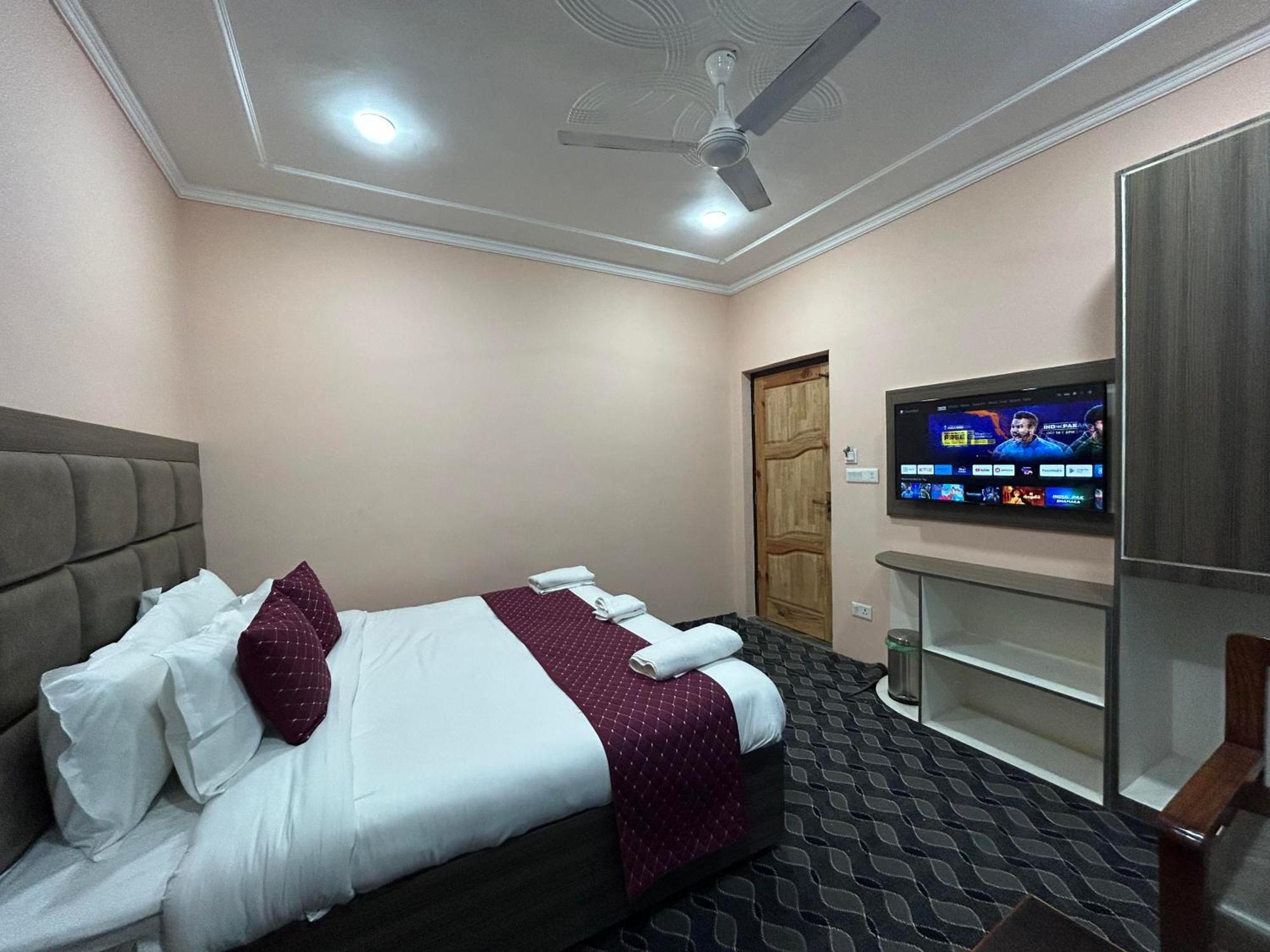 Fair Mount, Airport Road, Humhama Srinagar Hotel Værelse billede