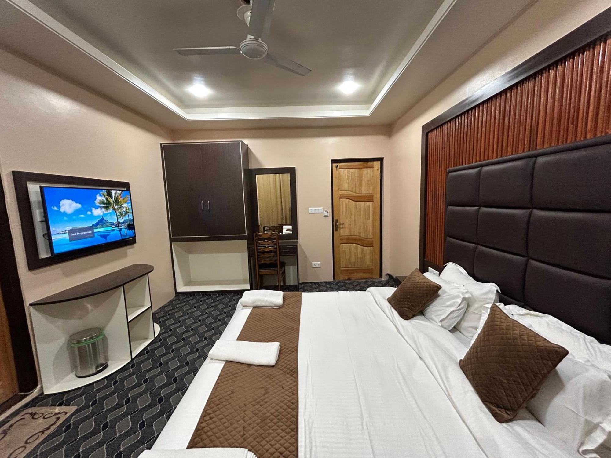 Fair Mount, Airport Road, Humhama Srinagar Hotel Værelse billede